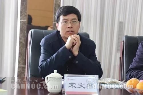 艾弗森贝博ballbet官网与龙浩航校联合申办飞行技术专业